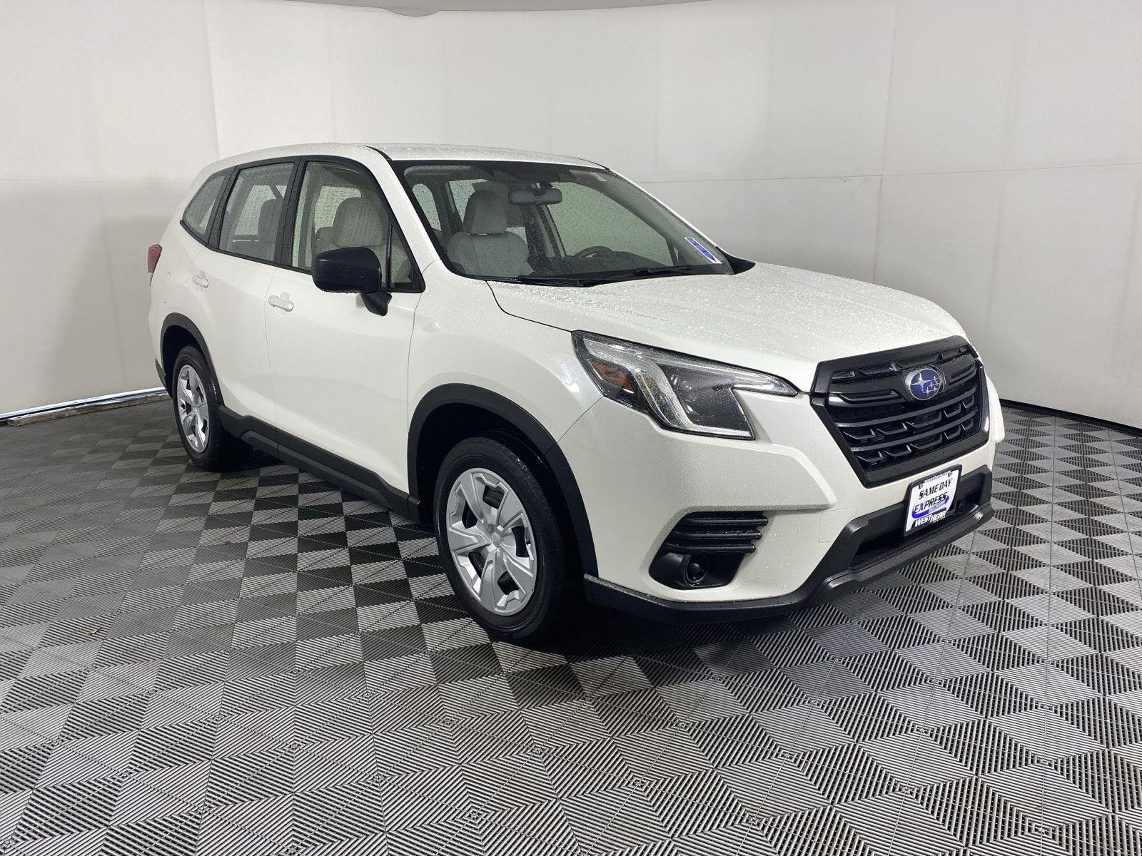 Used 2023 Crystal White Pearl Subaru Base image 10