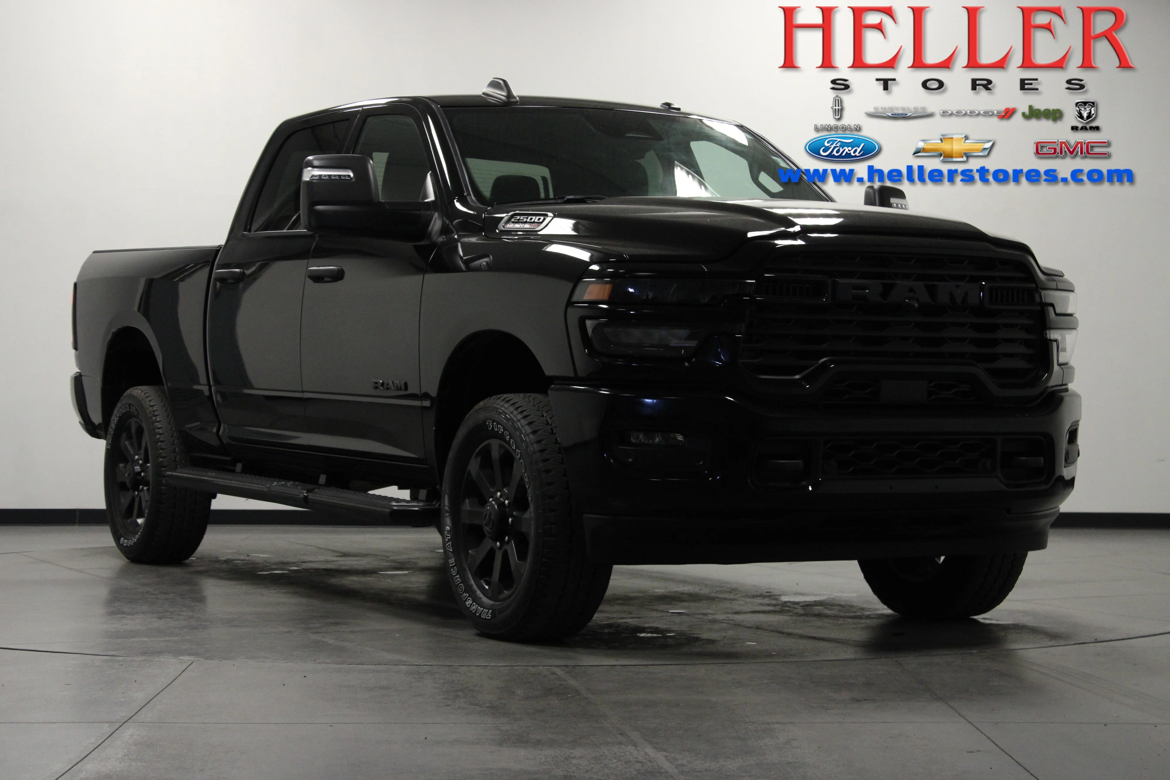 Used 2025 Diamond Black Crystal Pearlcoat Ram Big Horn image 1