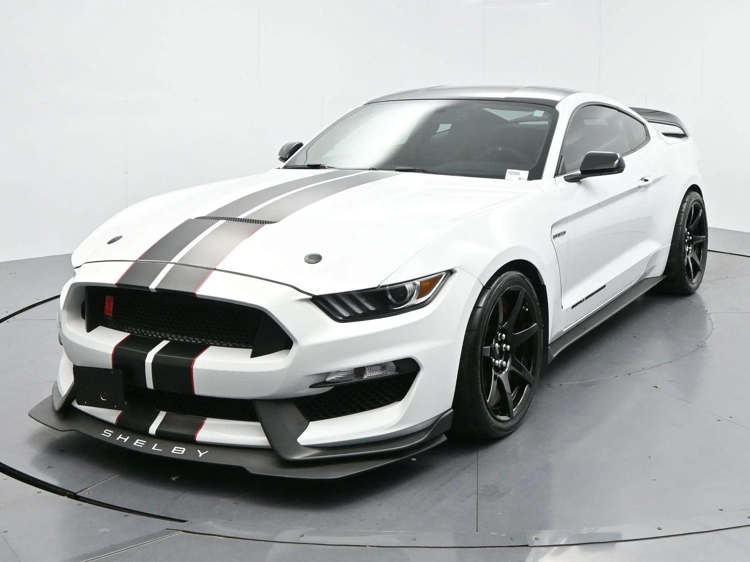 Used 2019 White Ford Shelby GT350 image 3