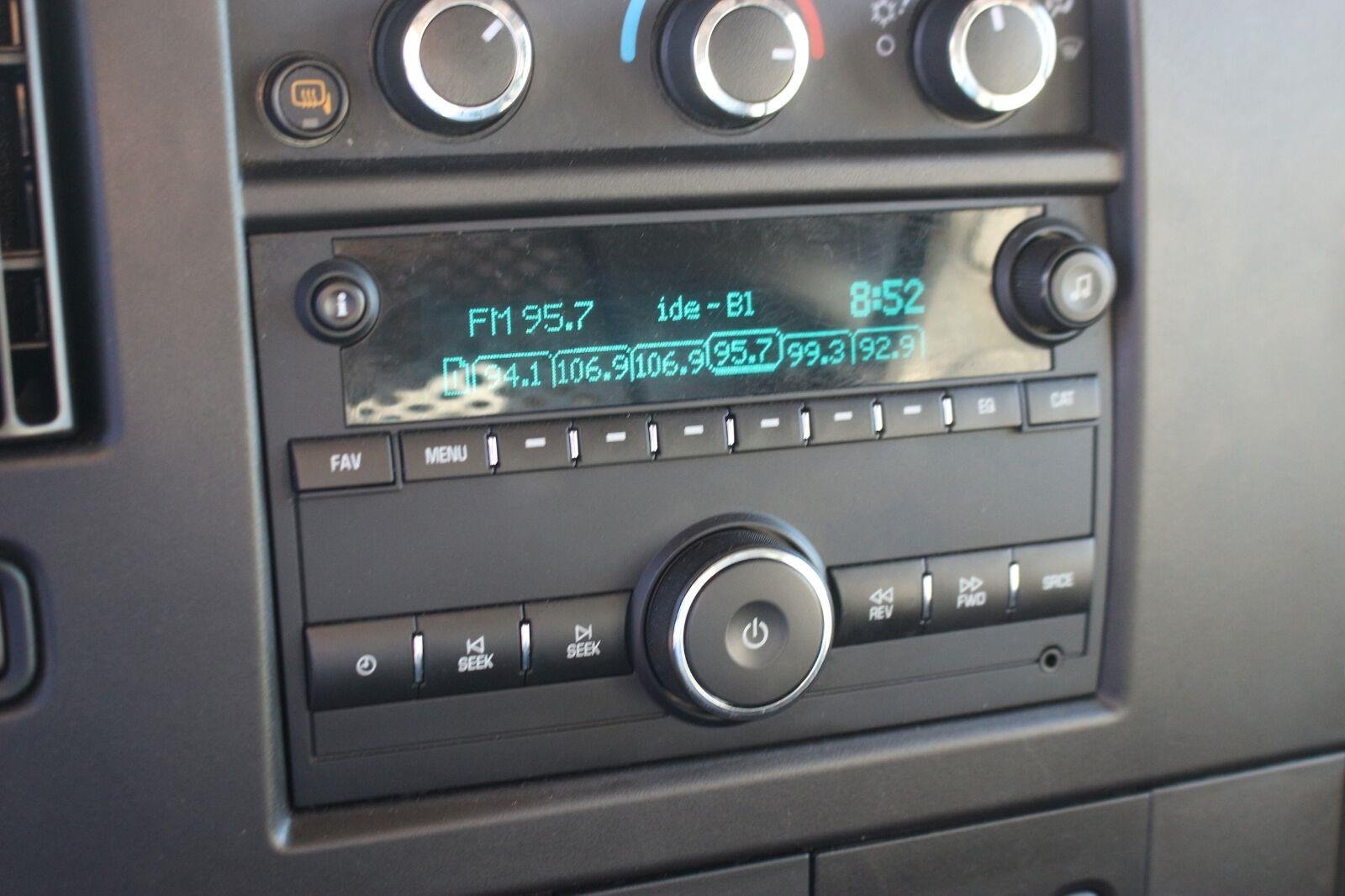 Used 2021 SUMMIT WHITE Chevrolet RWD 2500 155" image 25