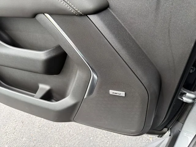 New 2026 Sterling Metallic GMC Elevation image 22