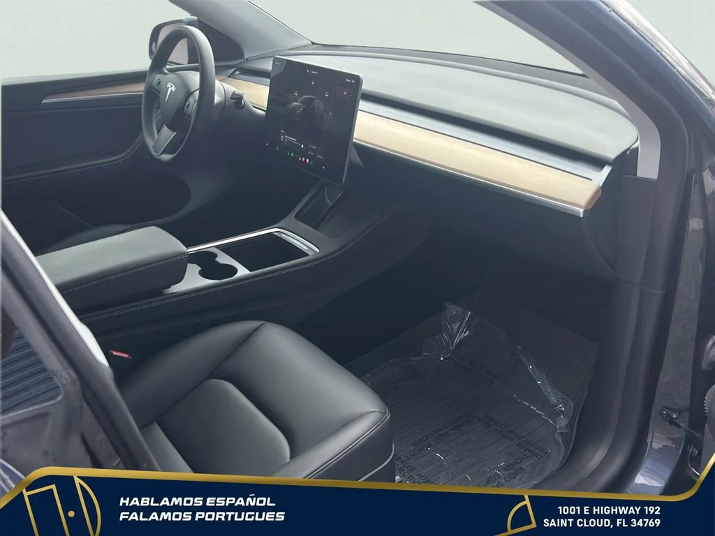 Used 2024  Tesla Long Range image 20