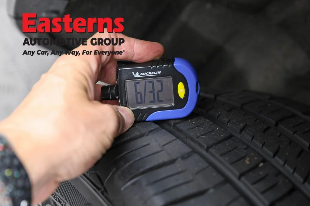 Used 2021 Black Jeep Laredo E image 30