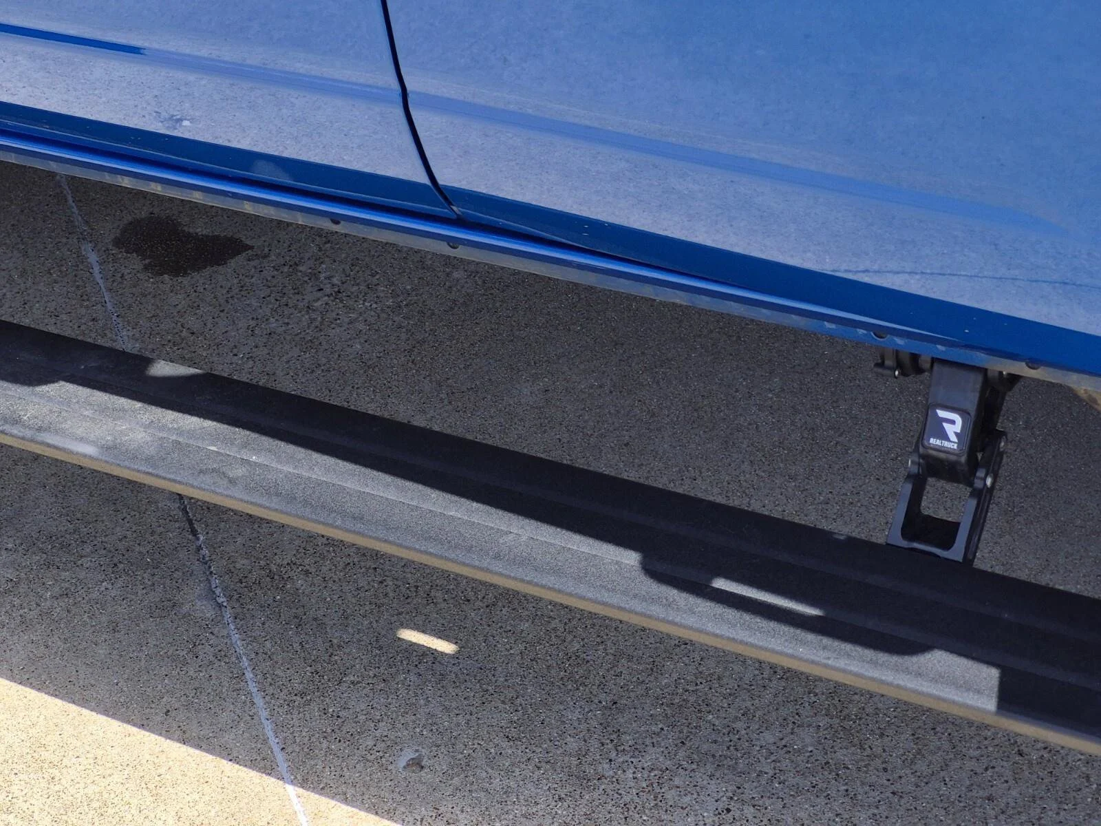 Used 2022 Velocity Blue Metallic Ford Wildtrak image 10