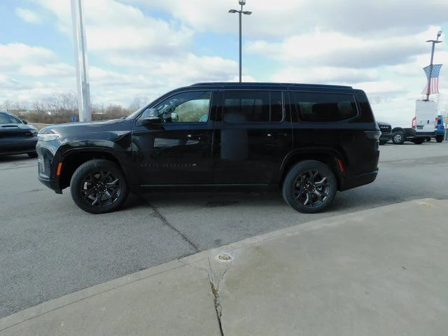 New 2026 High Gloss Black Exterior Paint Jeep Limited Altitude image 30