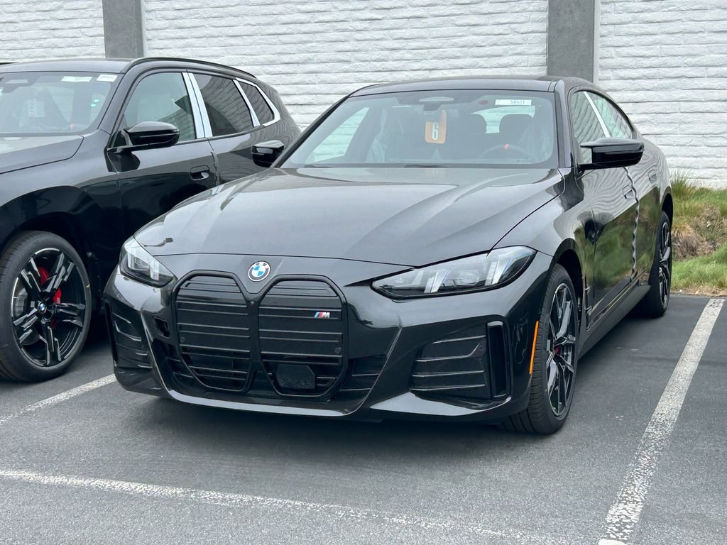 New 2026 Black Sapphire Metallic BMW M60 image 2
