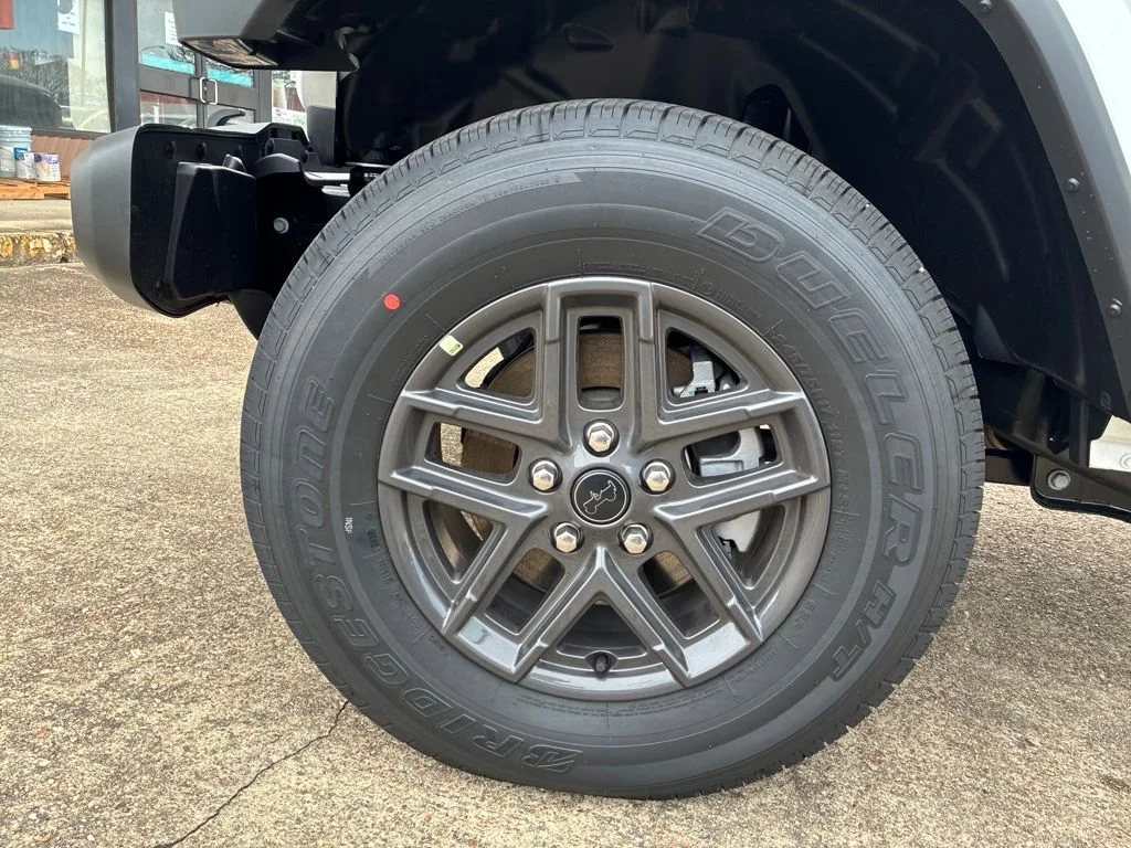 New 2026 Bright White Clear-Coat Exterior Paint Jeep Sport S image 26