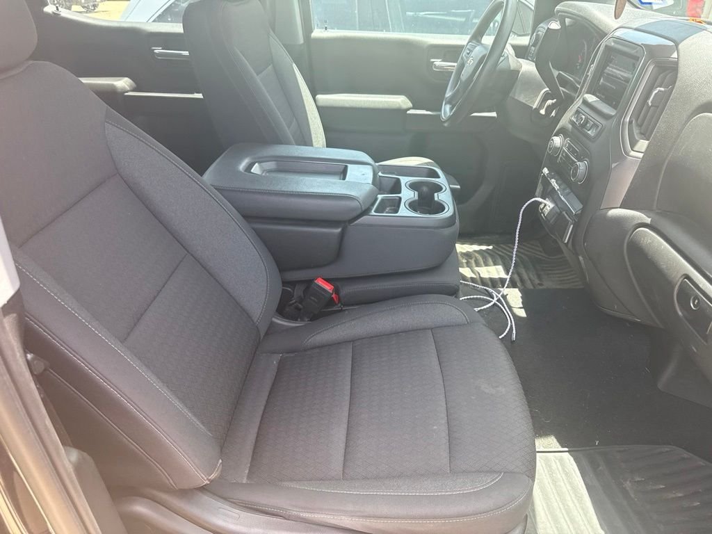 Used 2023 Gray Chevrolet Custom image 7
