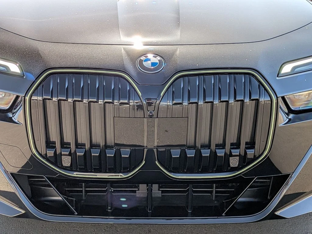 New 2026 Black BMW 740i image 36