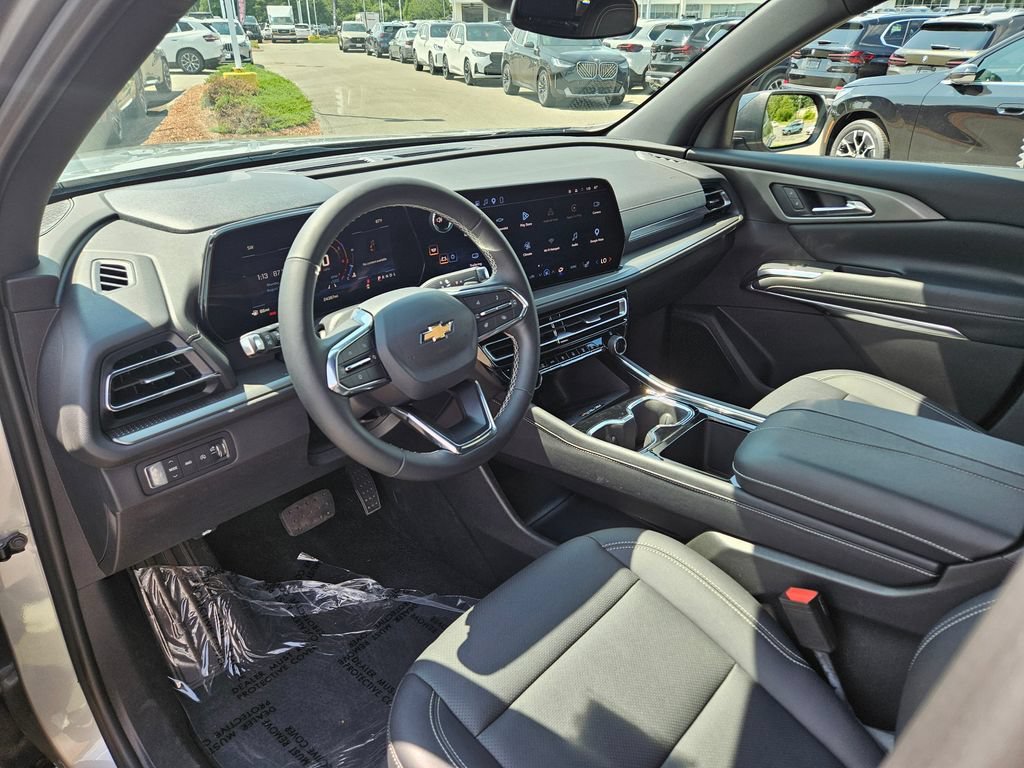 Used 2026 Sterling Gray Metallic Chevrolet LT image 9