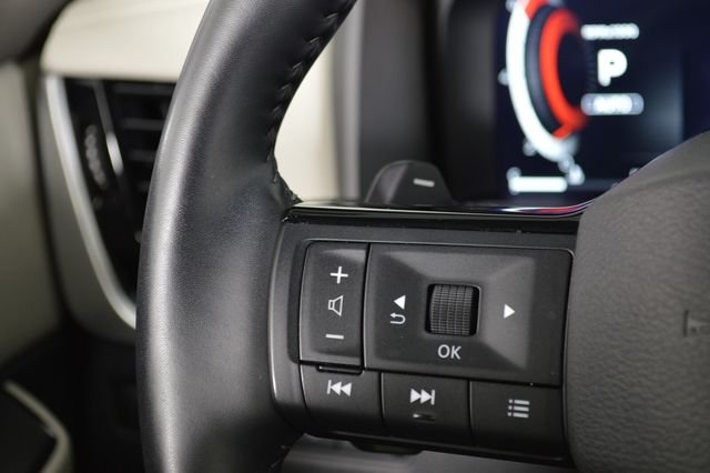 Used 2025 Black Nissan SL image 31