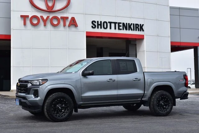 2024 Chevrolet Colorado LT
