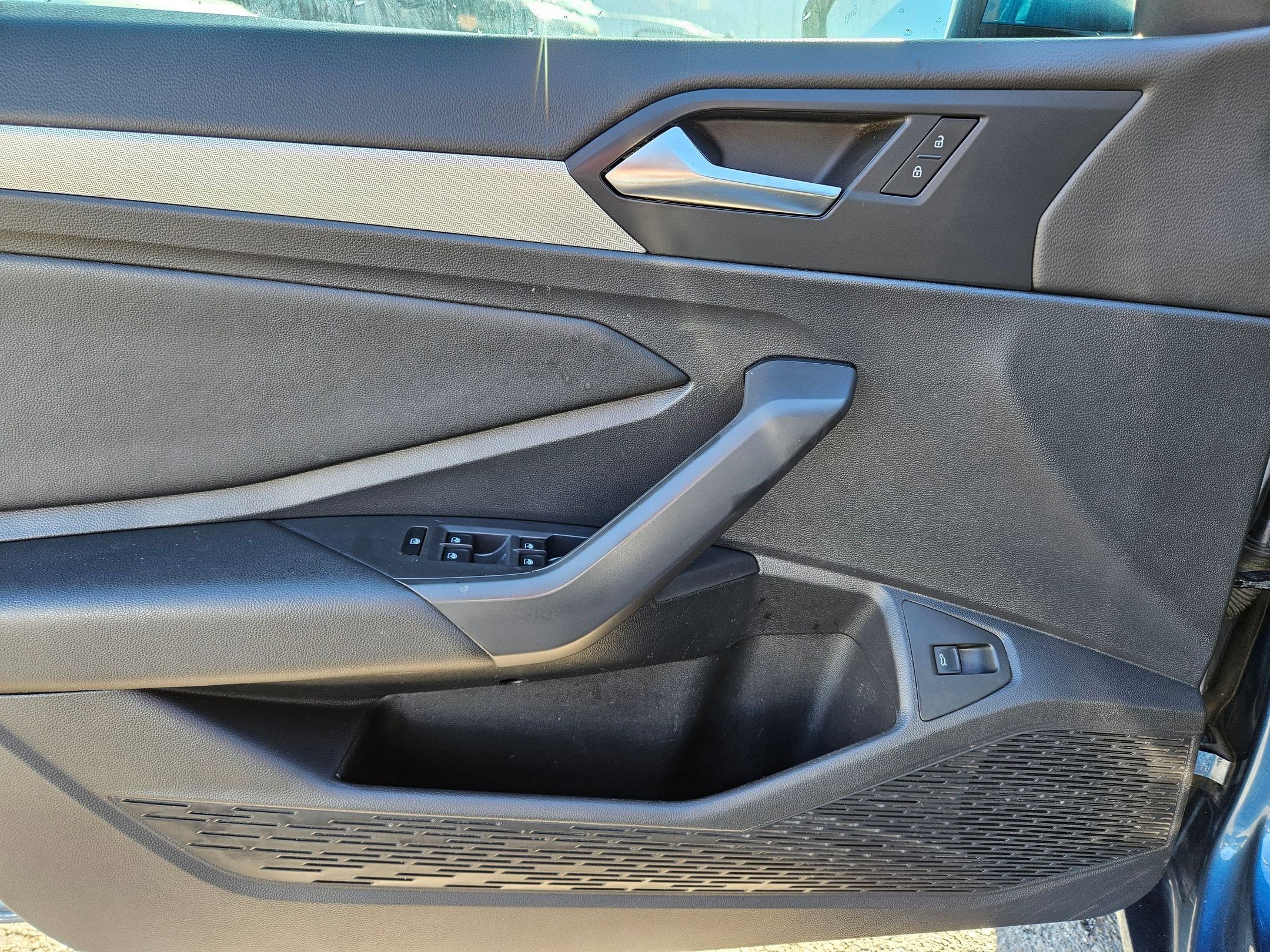 Used 2020 Silk Volkswagen S image 12