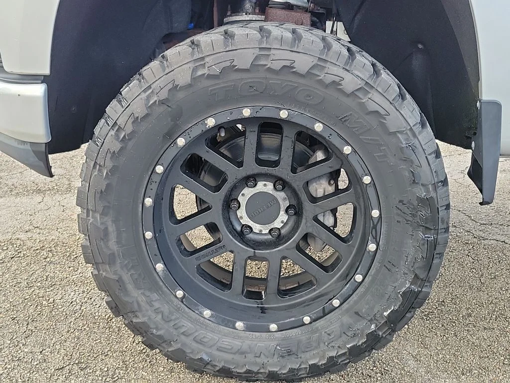 Used 2019 Silver Chevrolet RST image 10