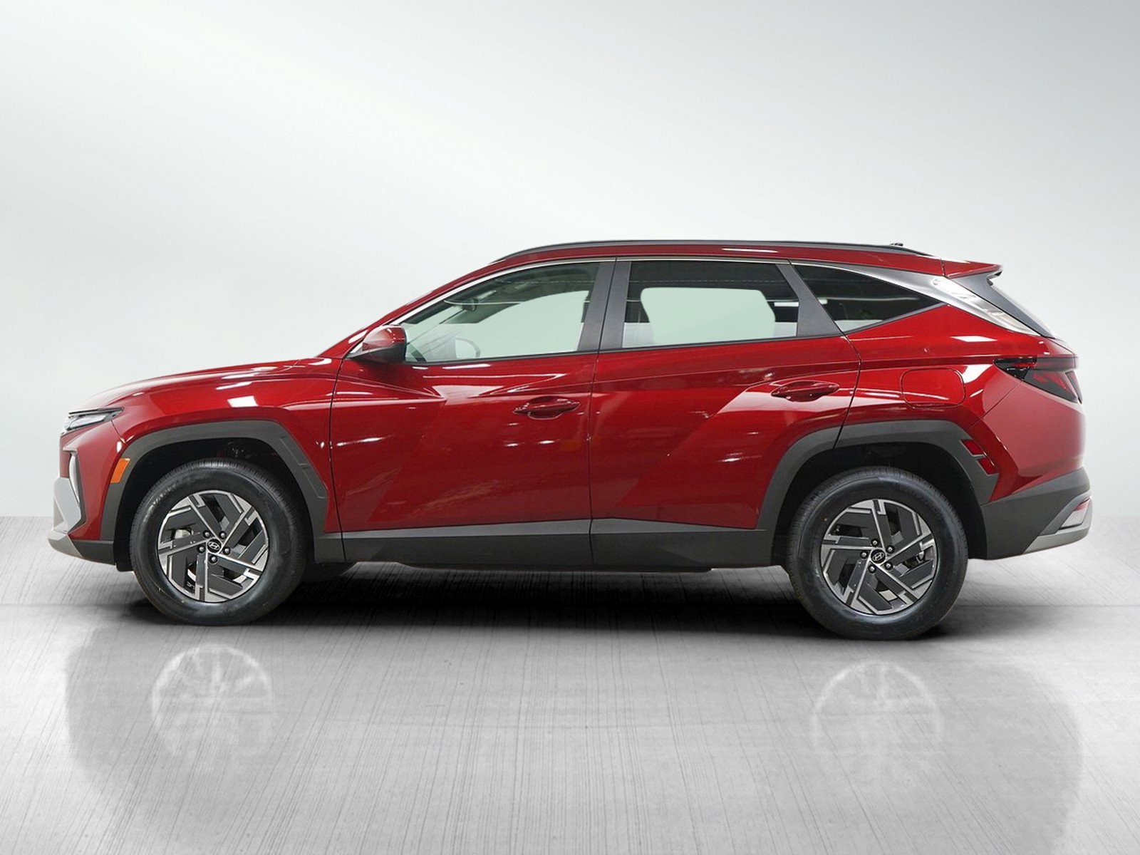 Used 2025 Hyundai Tucson Blue with VIN KM8JBDD13SU273059 for sale in Minneapolis, Minnesota