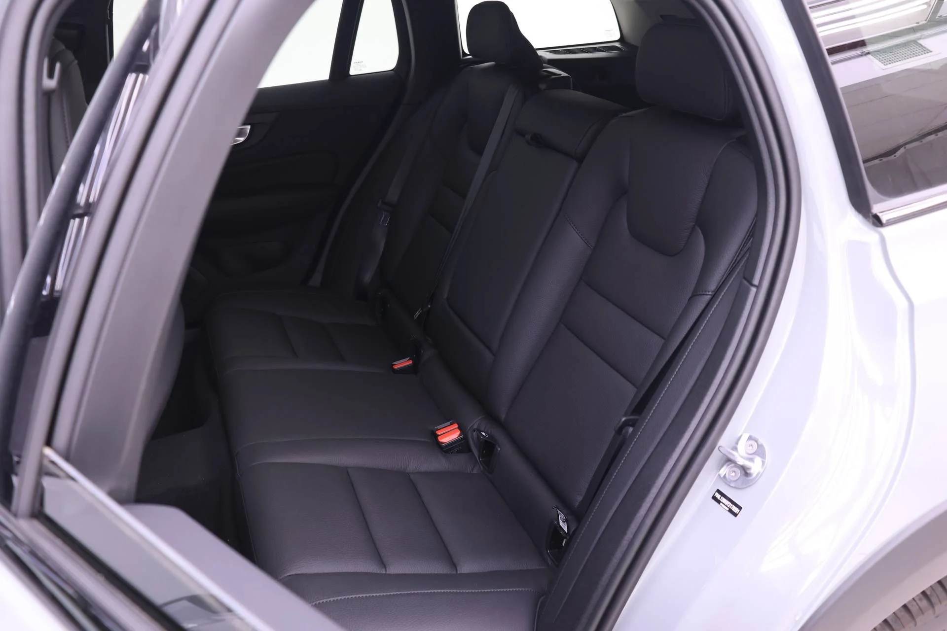 New 2026 Vapour Grey Volvo Plus image 12