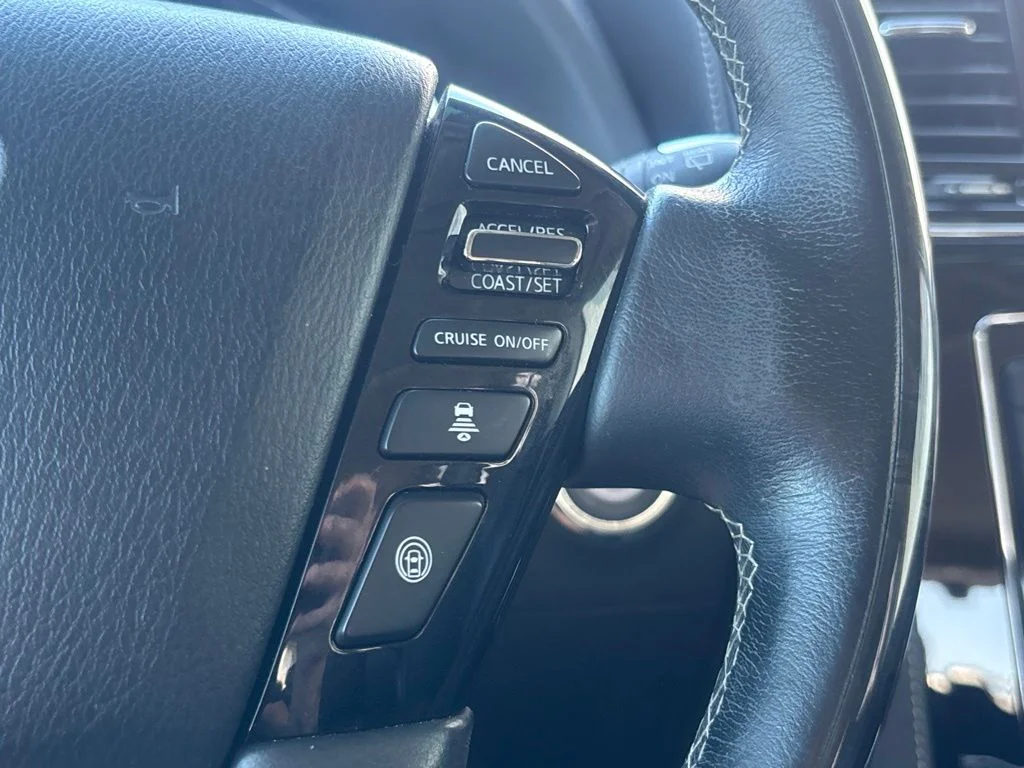 Used 2021 Gray INFINITI LUXE image 23