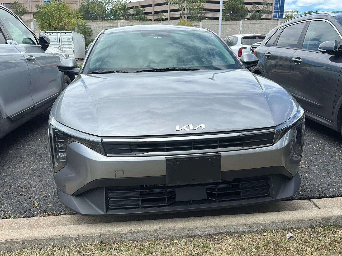 Used 2025 Steel Gray Kia LXS image 3