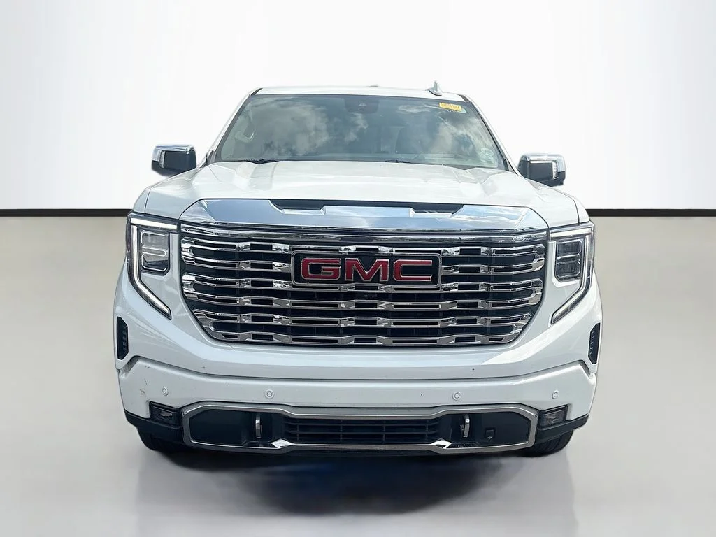 Used 2022 Summit White GMC Denali image 2