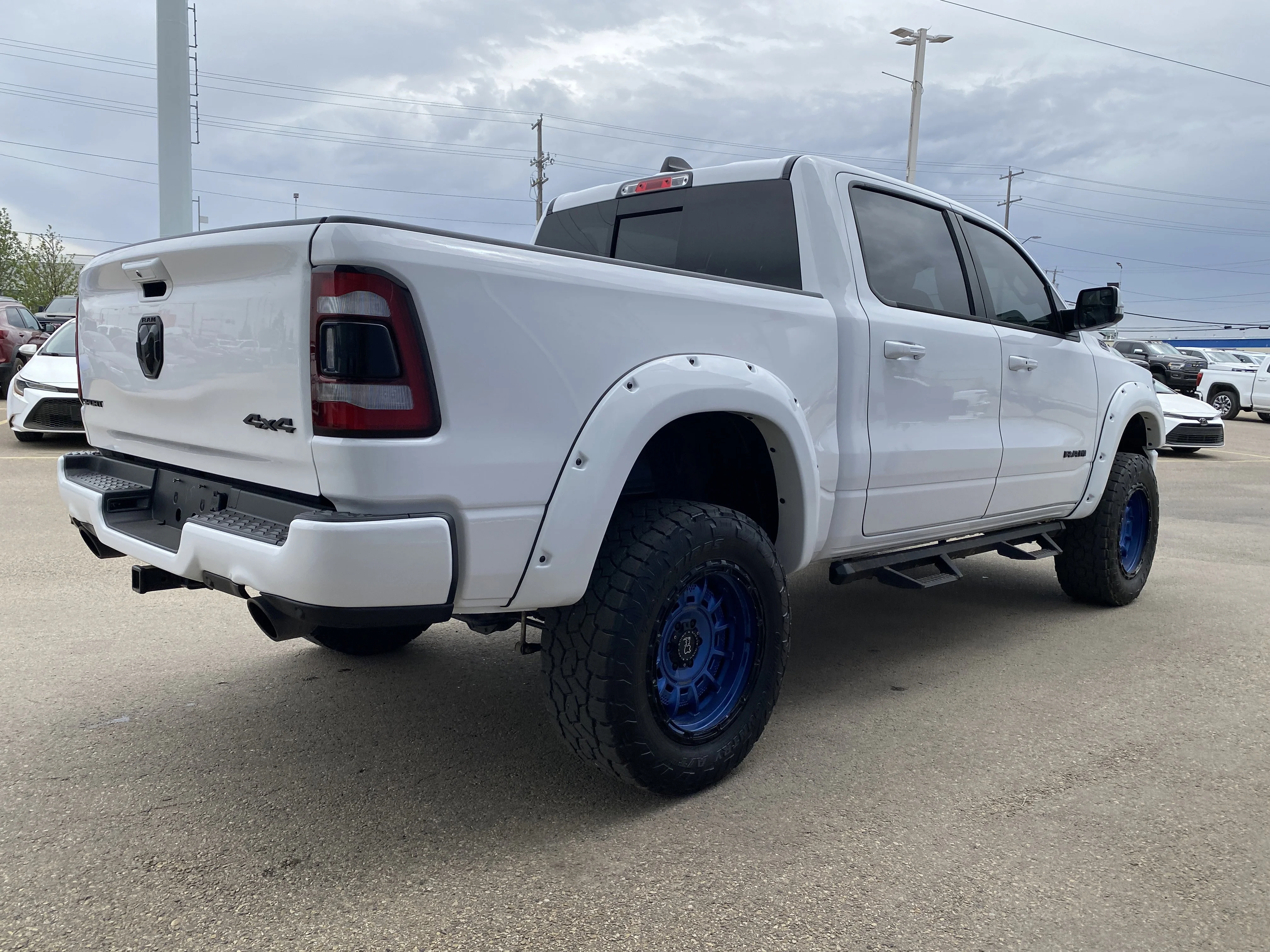 Certified Used 2023 White Ram Sport * LIFTED * DIGITAL DASH * NAVIGATION * image 5
