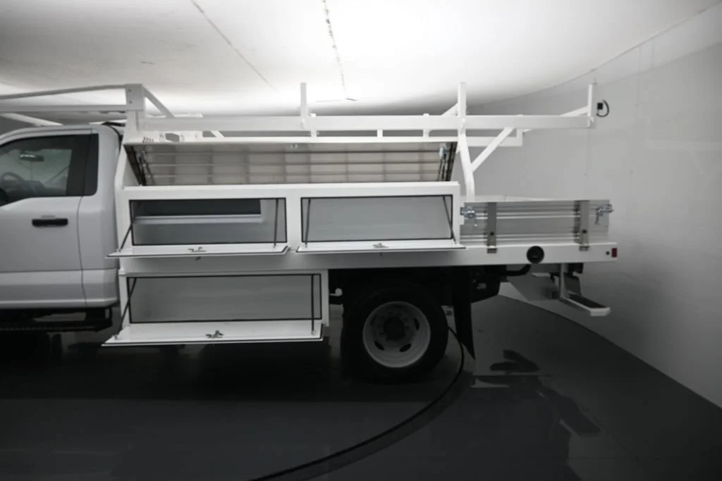 New 2026 Oxford White Ford XL image 9