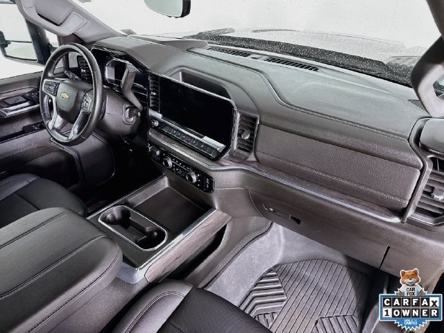 Used 2025 Black Chevrolet LTZ image 32