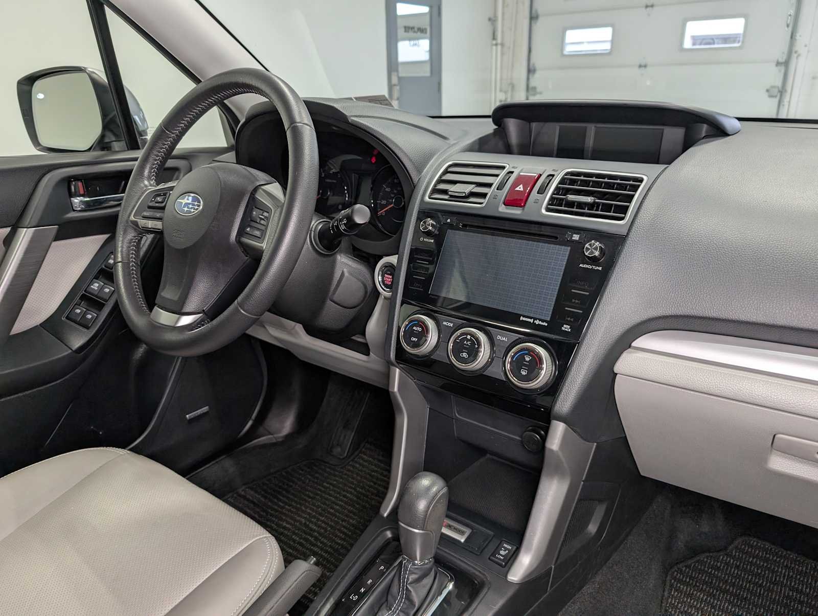 Used 2016 Ice Silver Metallic Subaru 2.5i Touring image 43
