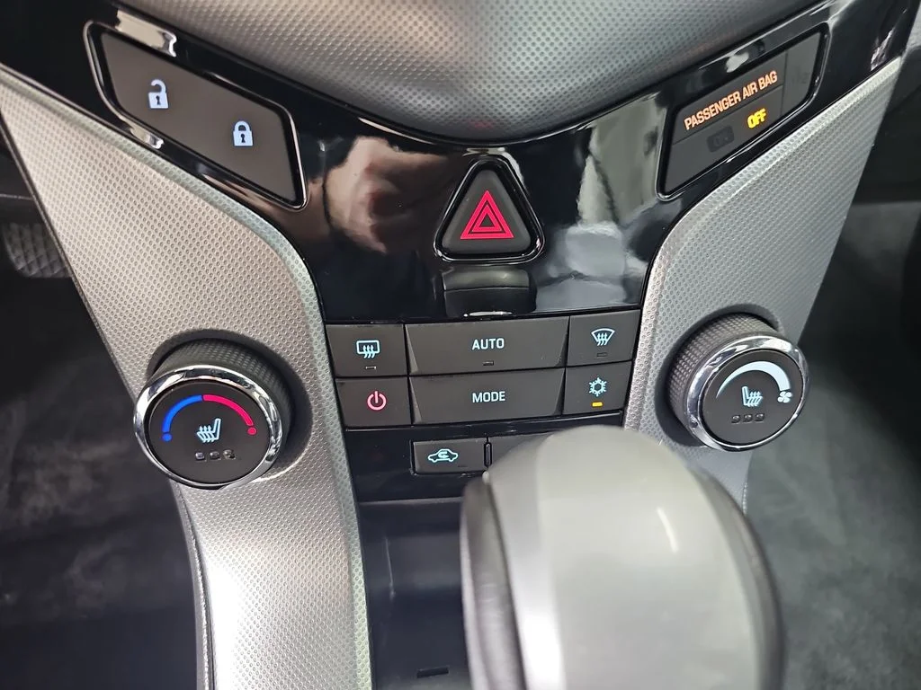 Used 2014 Red Chevrolet LTZ image 27