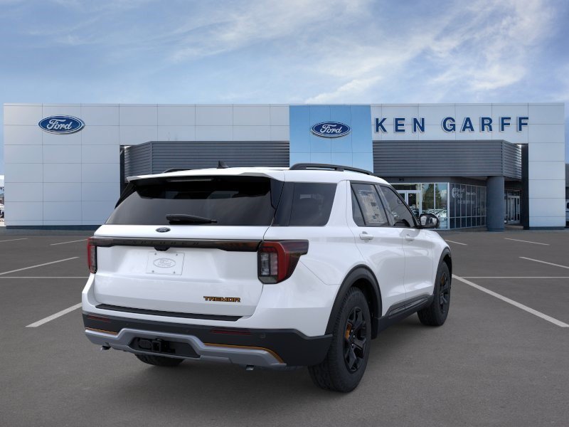 New 2026 Star White Metallic Tri-Coat Ford Tremor image 9