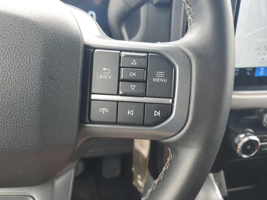 Used 2024 Silver Ford XLT image 21