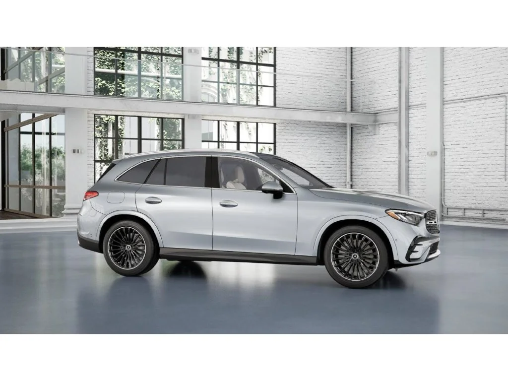 New 2027 Silver Mercedes-Benz GLC 300 image 14