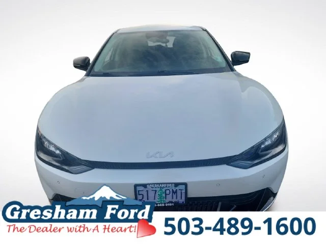 Used 2023 Snow White Pearl Kia Wind image 13