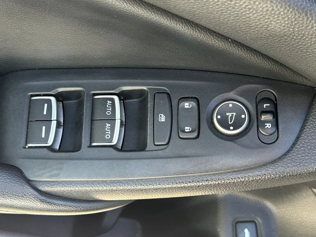 Used 2018 Modern Steel Metallic Honda Sport image 14