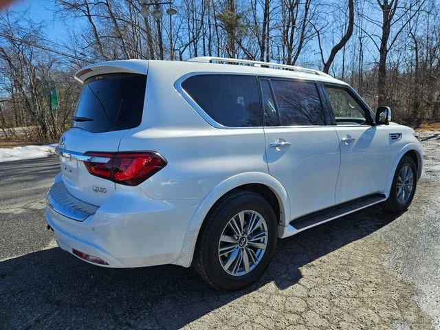 Used 2024 White INFINITI LUXE image 8