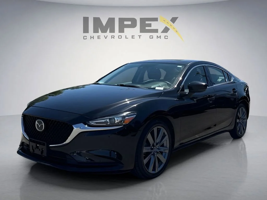 Used 2018  Mazda Grand Touring image 1