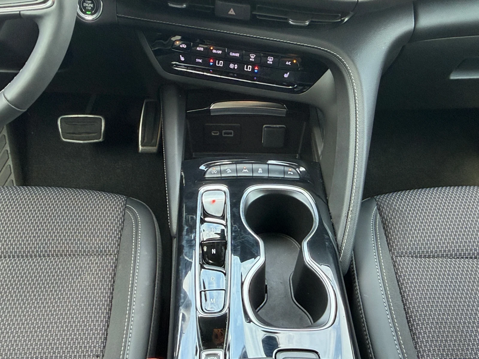 Used 2023 Cinnabar Metallic Buick Preferred image 15