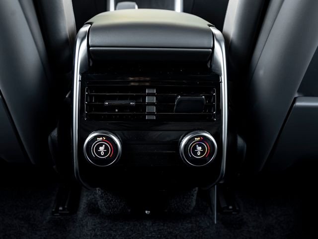 New 2026 Santorini Black Land Rover SE image 24