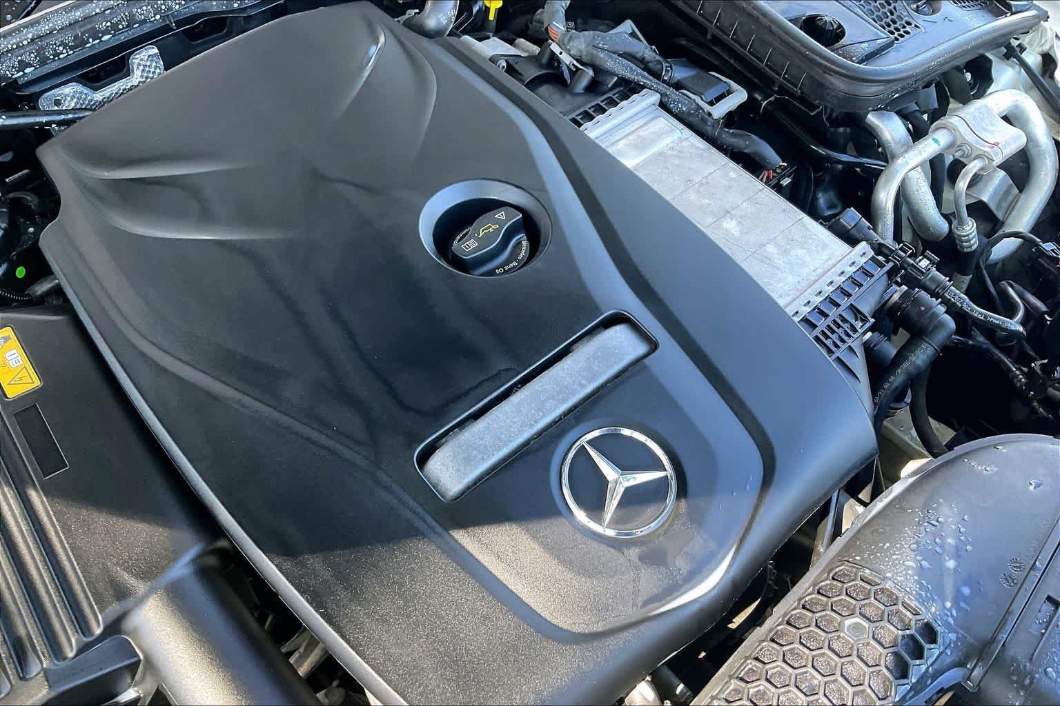 Used 2017 Polar White Mercedes-Benz C 300 image 30