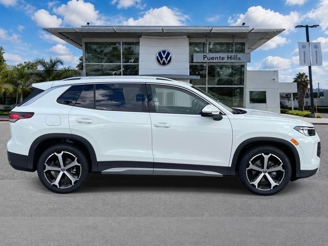 New 2026 White Volkswagen 2.0T SE image 3