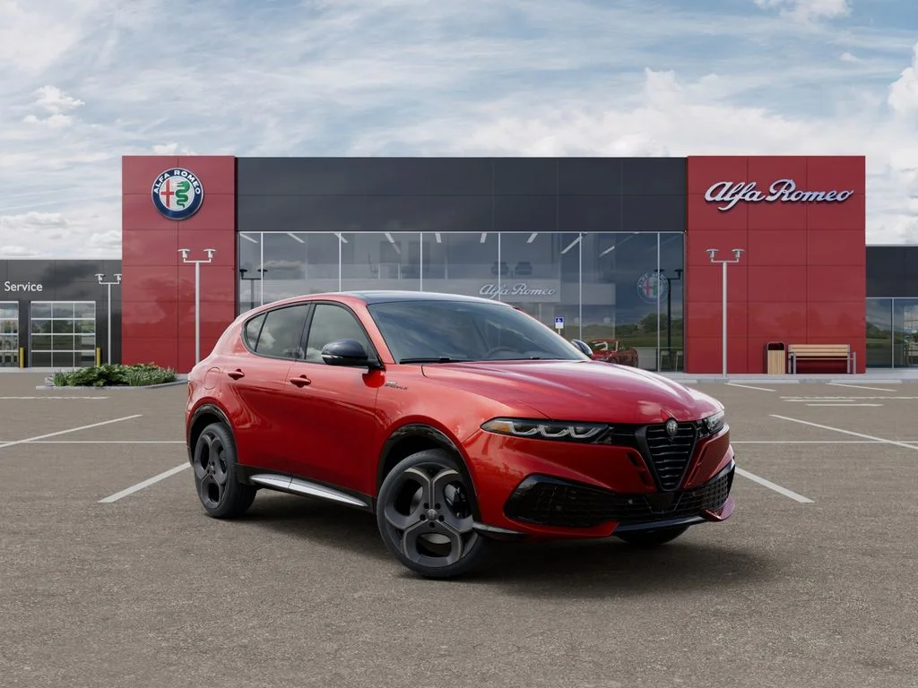 New 2026 Rosso Brera (Red) Exterior Paint Alfa Romeo Sport Speciale image 5