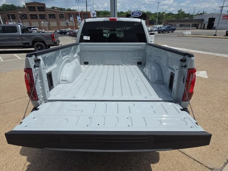 New 2026 Avalanche Ford XLT image 10