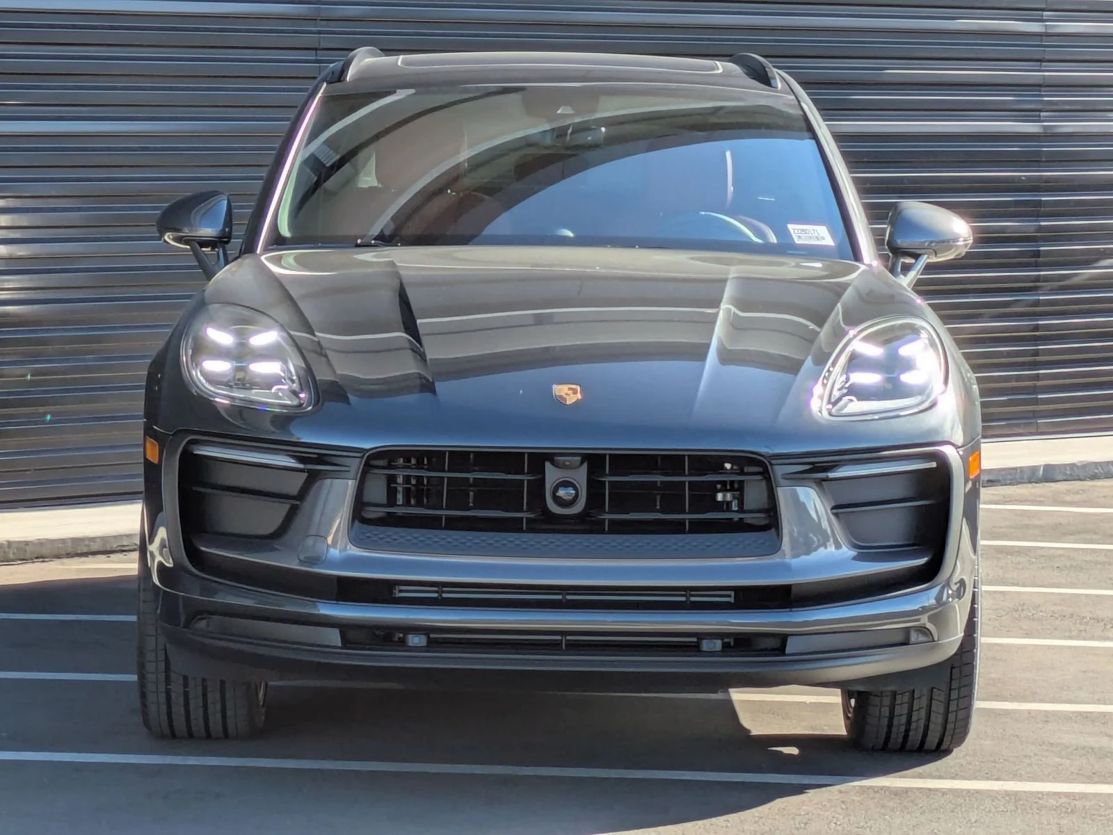 2026 Porsche Macan T - Photo 10