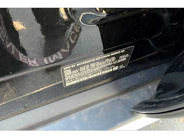 New 2026 Black Sapphire Metallic BMW sDrive40i image 19