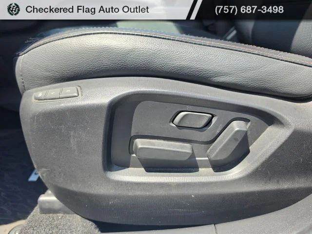 Used 2020 Eternal Blue Mica Mazda Grand Touring image 19
