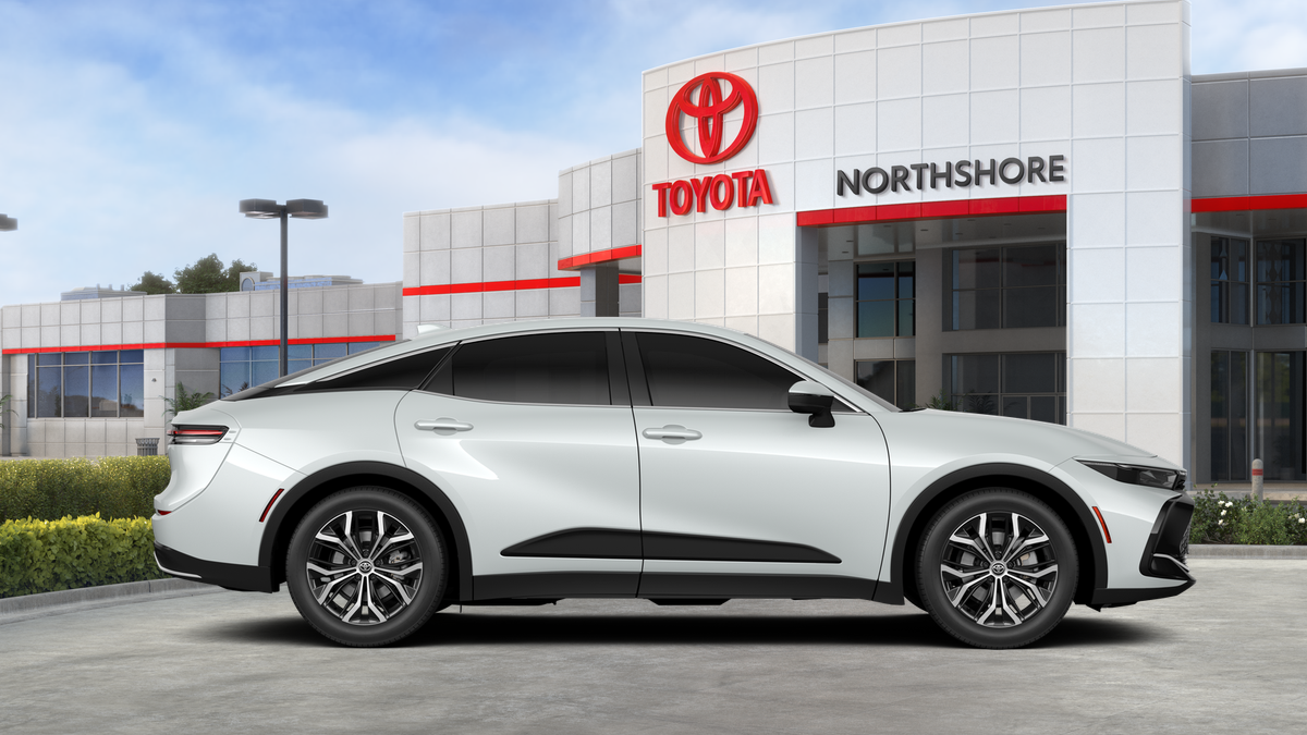 New 2026 Oxygen White Toyota XLE image 19