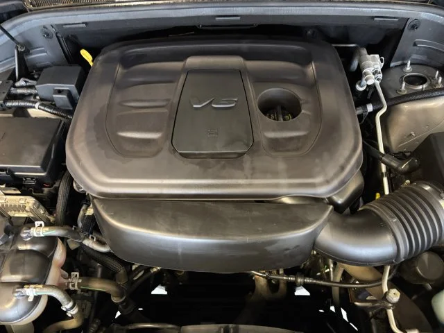Used 2021 Silver Jeep Laredo X image 27