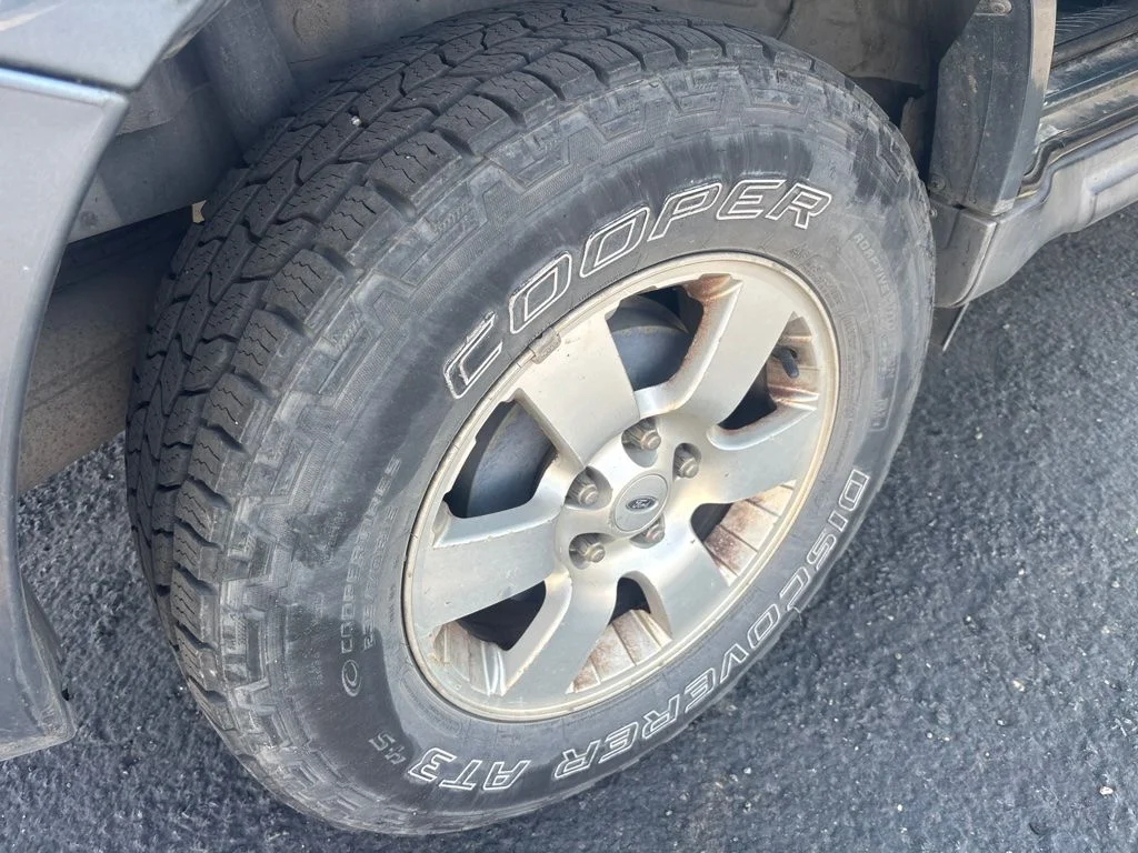 Used 2011 Blue Ford Limited image 20