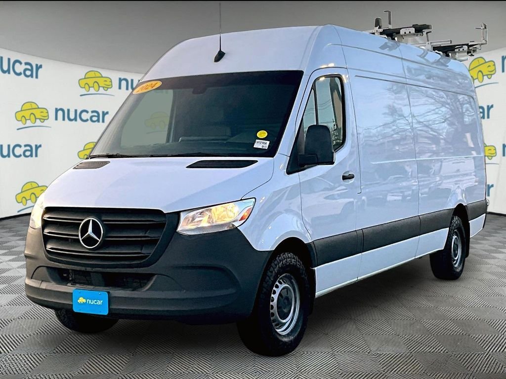 Used 2024 White Mercedes-Benz Crew 170 WB image 3