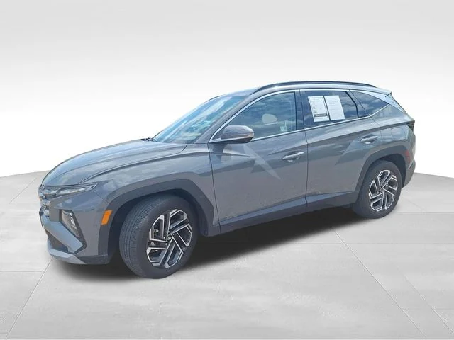 Used 2025 Gray Hyundai Limited image 3