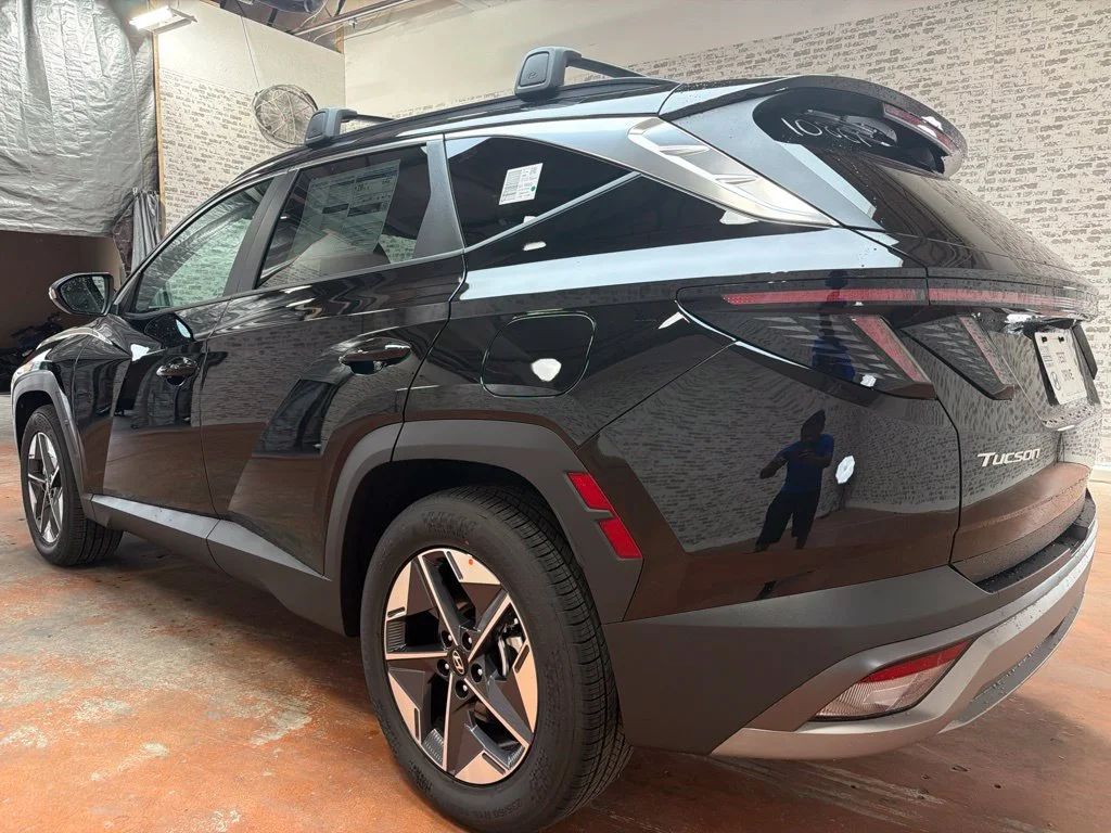New 2026 Phantom Black Hyundai SEL Premium image 5
